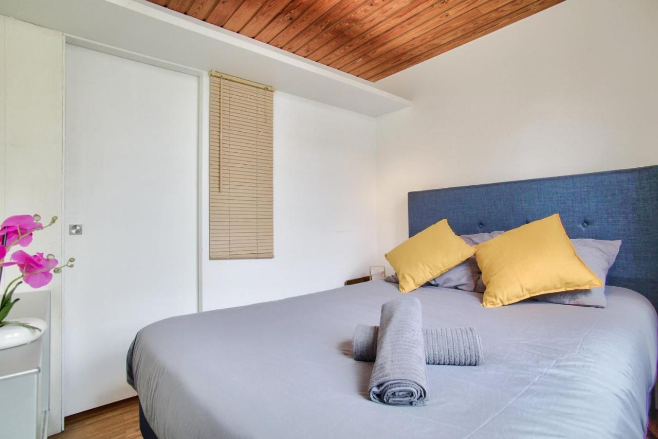 3 Bedrooms Le Marais Beauregard Paris Exterior photo